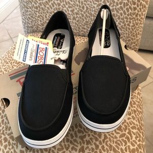 Bobs flexy kickstart slip ons from Sketchers s/9